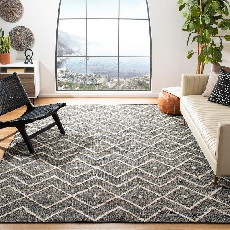 Kilim KLM750 Hand Loomed Area Rug - Charcoal/Natural - 8'x10' - Safavieh.