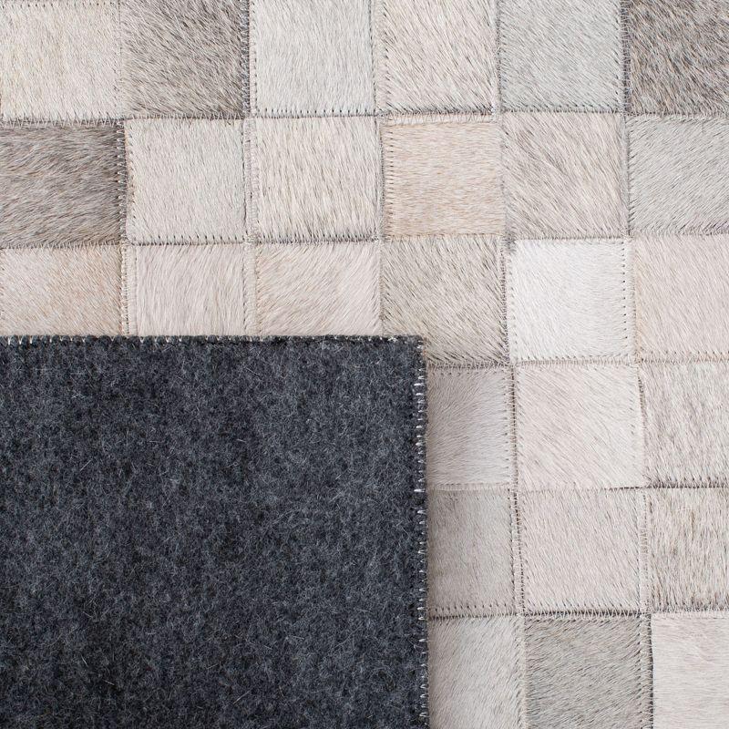 Studio Leather STL813 Hand Woven Area Rug - Ivory/Black - 4'x6' - Safavieh.