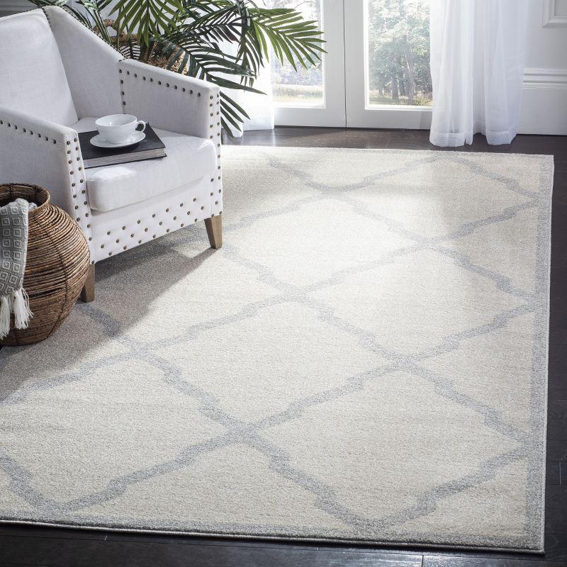 Amherst AMT421 Power Loomed Indoor Accent Rug - Beige/Light Grey - 3'x5' - Safavieh