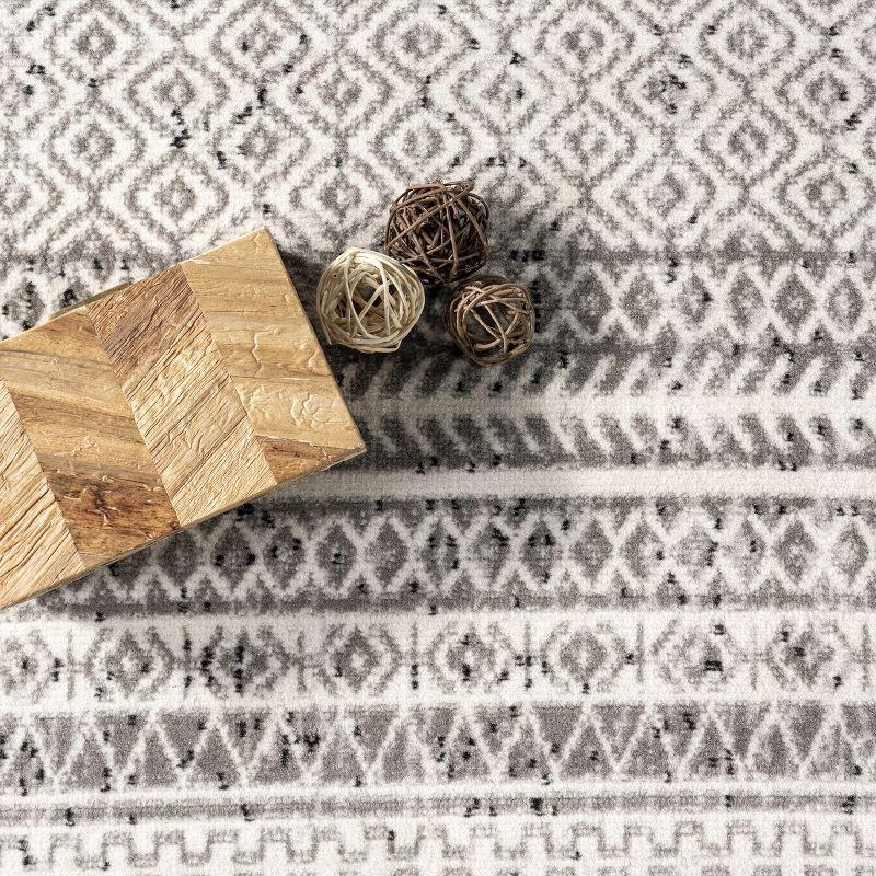 Nuloom Catherina Trellis 8x10 Indoor Area Rug for Living Room Bedroom Dining Room Kitchen, Grey/Ivory