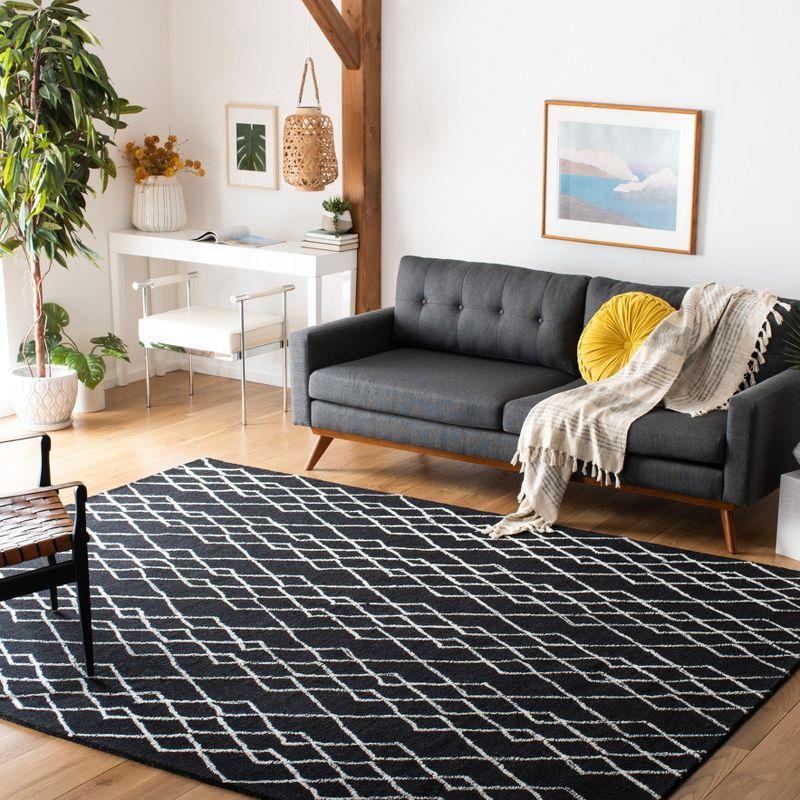 Metro MET994 Hand Tufted Area Rug  - Safavieh