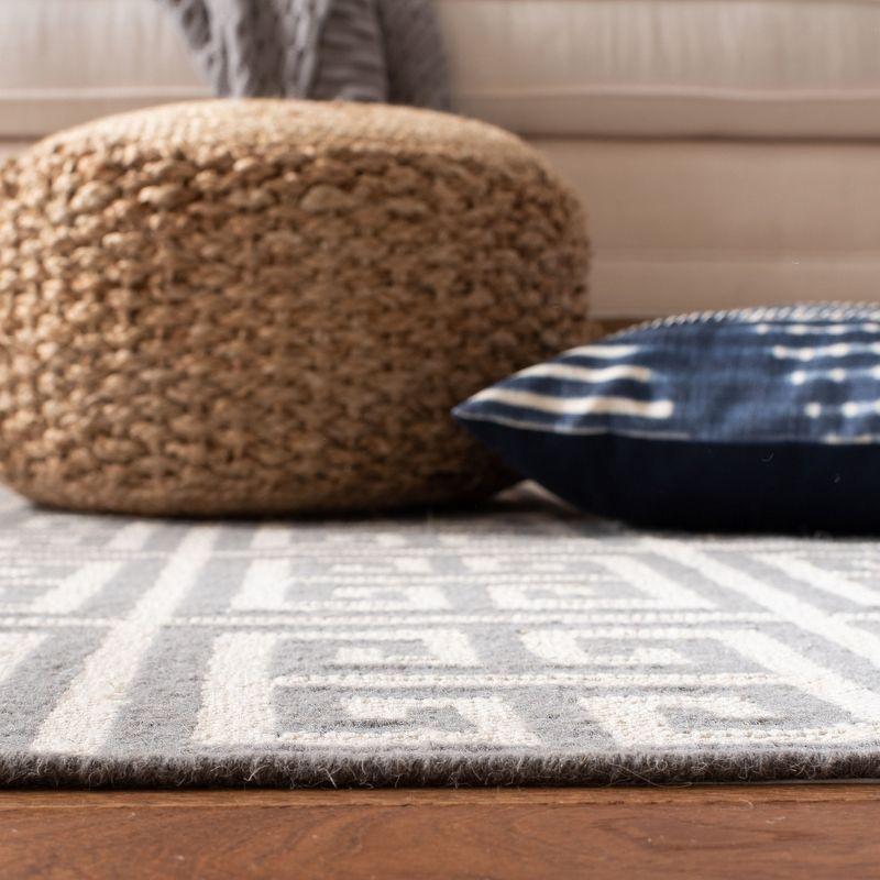 Dhurries DHU626 Hand Woven Flat Weave Area Rug Grey / Ivory 9' X 12' - Safavieh.