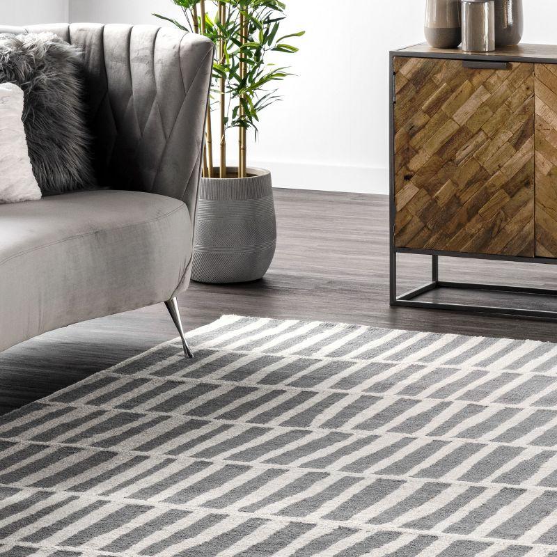 Nuloom Lemuel Geometric 8x10 Wool Indoor Area Rug for Living Room Bedroom Dining Room Kitchen, Grey/Ivory