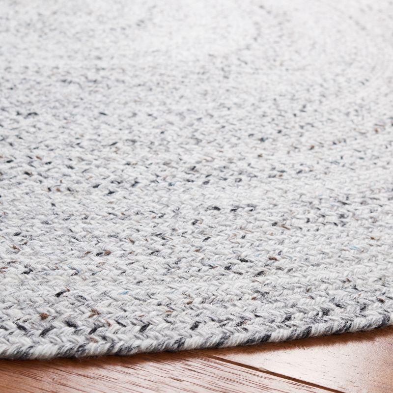 Braided BRD800 Hand Woven Area Rug - Silver/Charcoal - 8' round - Safavieh.