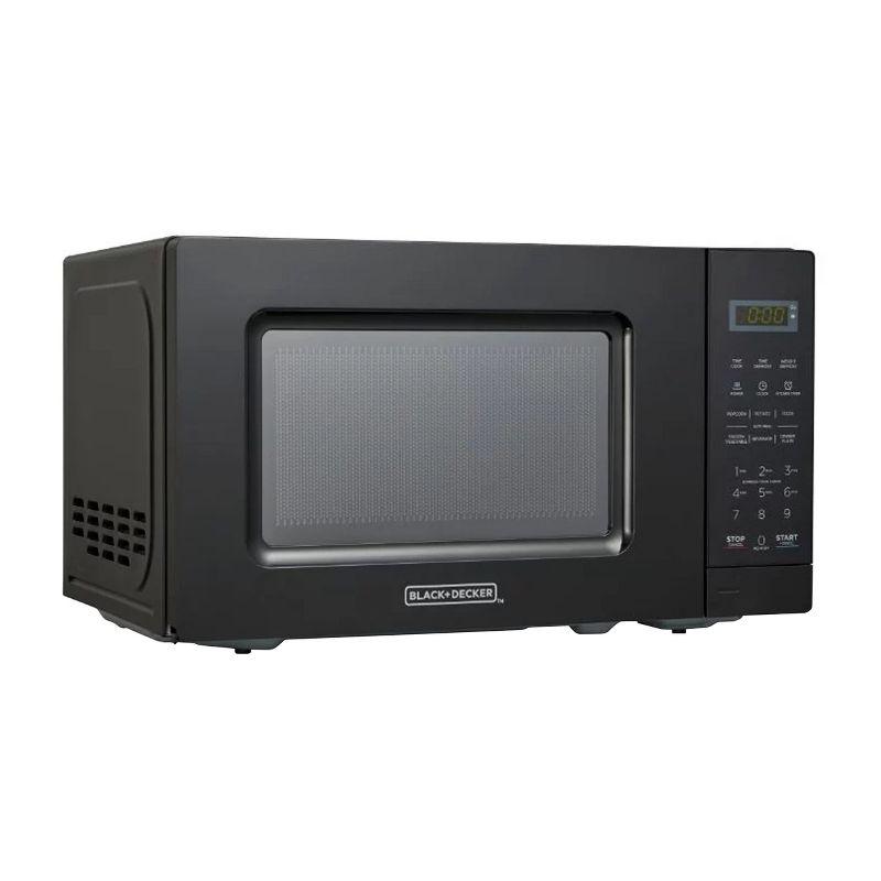 Black+Decker 0.7 Cubic Feet 700 Watt Countertop Microwave