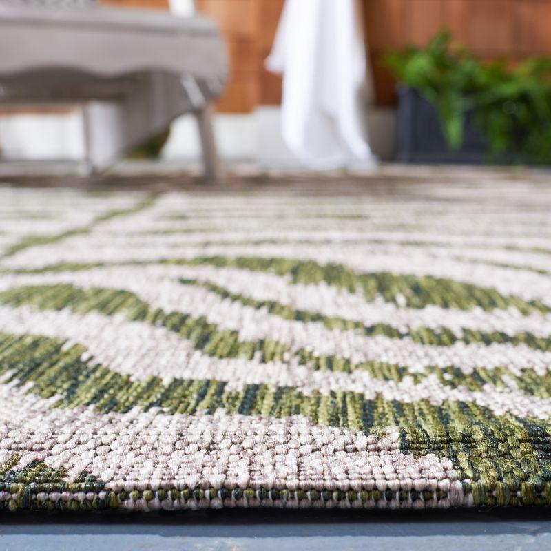 Courtyard Grey and Green 8' x 10' Easy-Care Outdoor Rug