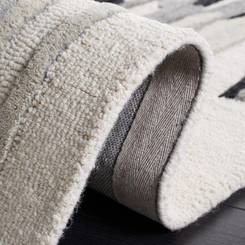 Rodeo Drive RD858 Hand Tufted Area Rug - Ivory/Black - 3'x5' - Safavieh.
