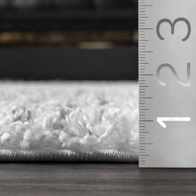 nuLOOM Bria Moroccan Diamond Tassel Area Rug