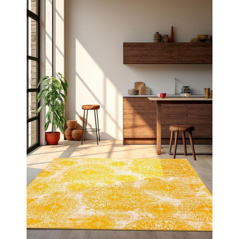 Unique Loom 6' 0 x 6' 0 Sofia Grand Yellow Area Rug