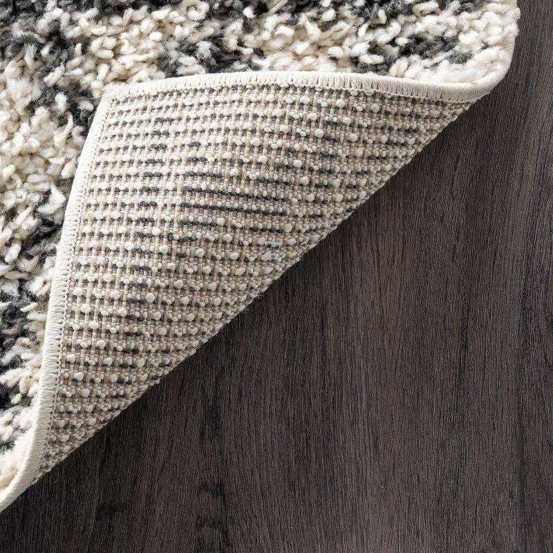 Nuloom Lacey Trellis 2x3 Accent Shag Indoor Area Rug for Living Room Bedroom Dining Room Nursery Entryway, Off White/Charcoal