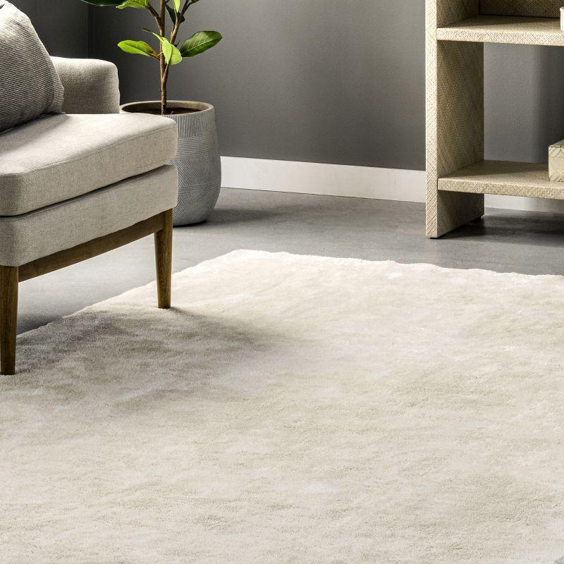 nuLOOM 6' x 9' Cozy Plush SuperiorWash Area Rug, Machine Washable, Non-Slip, Soft Fluffy Shag Carpet for Living Room Bedroom Nursery, Loni Cream