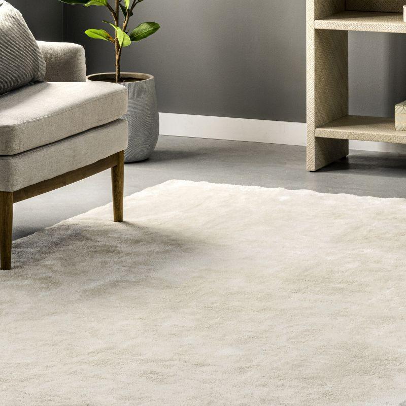 Cream Bliss 6' x 9' Easy-Care Synthetic Shag Rug