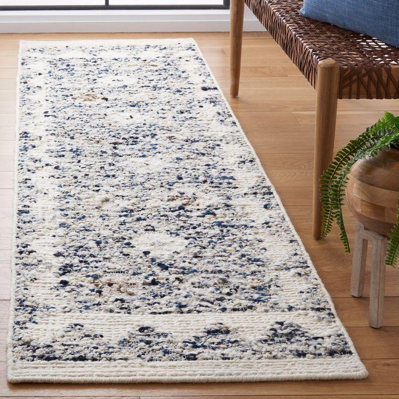 Manhattan MAN351 Hand Woven Area Rug  - Safavieh