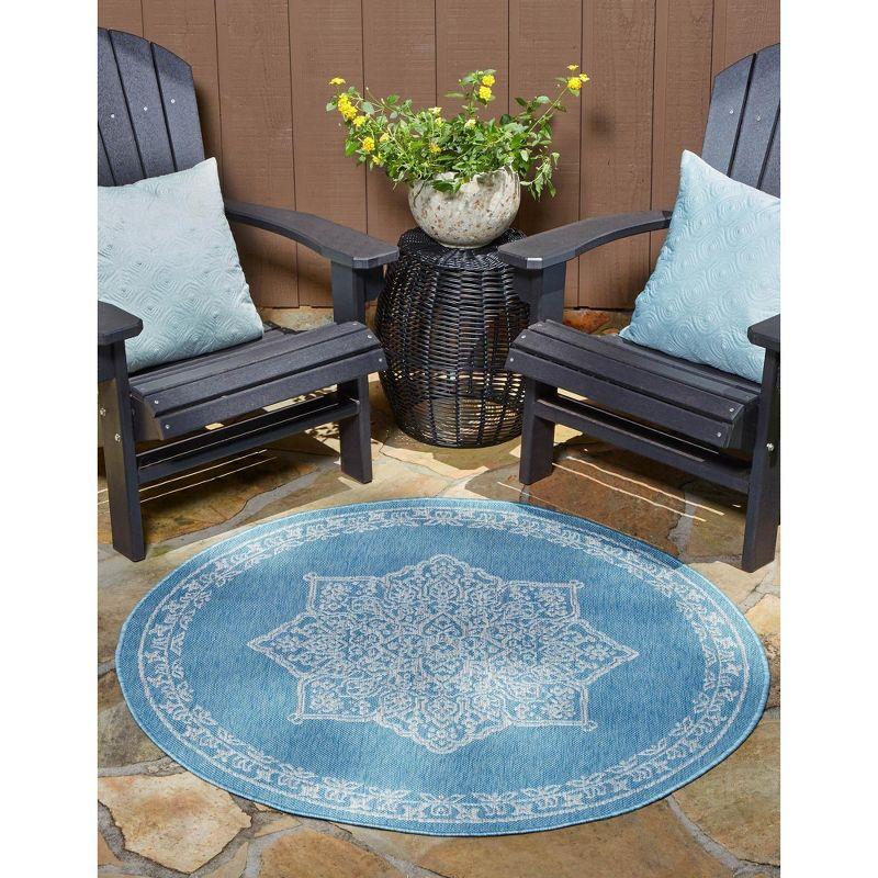 Unique Loom Outdoor Traditional Antique Medallion Woven Area Rug