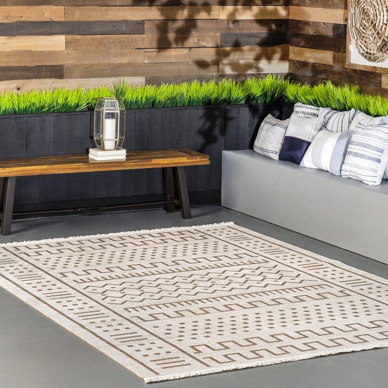 nuLOOM Outdoor Cora Area Rug