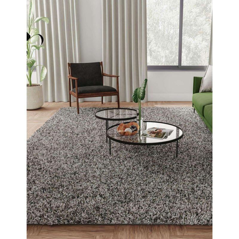 Cloud Gray Solid Shag 4' x 6' Easy Care Area Rug