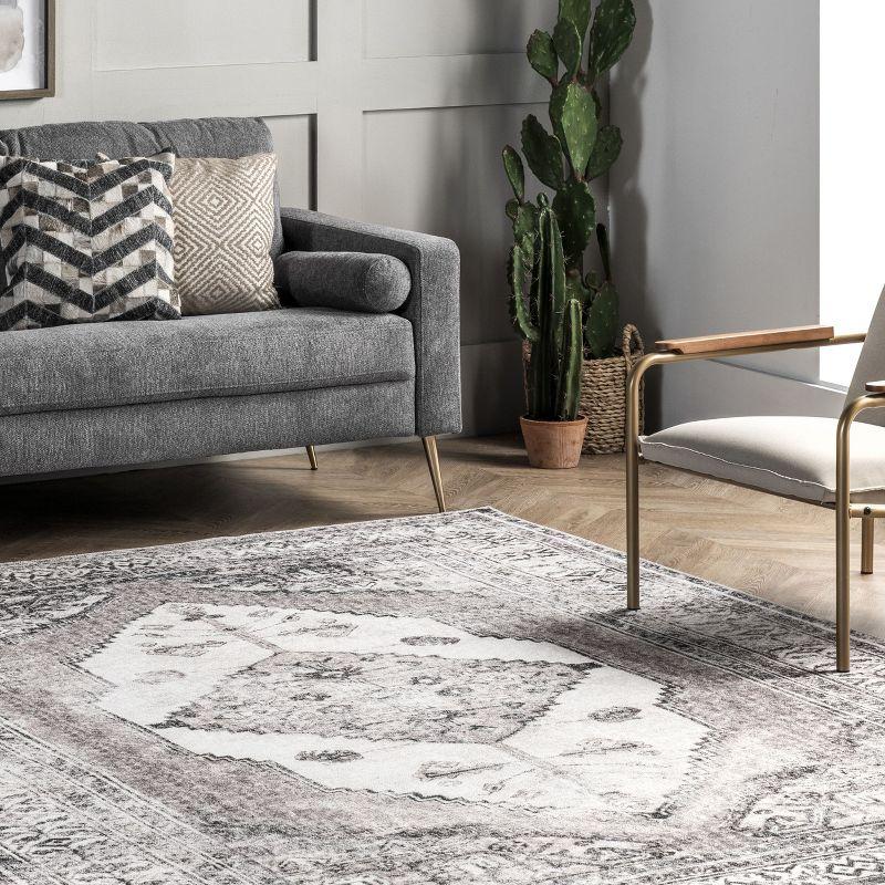 Nuloom Gladys Pet Friendly Machine Washable Vintage Medallion Area Rug, 4' x 6', Light Grey