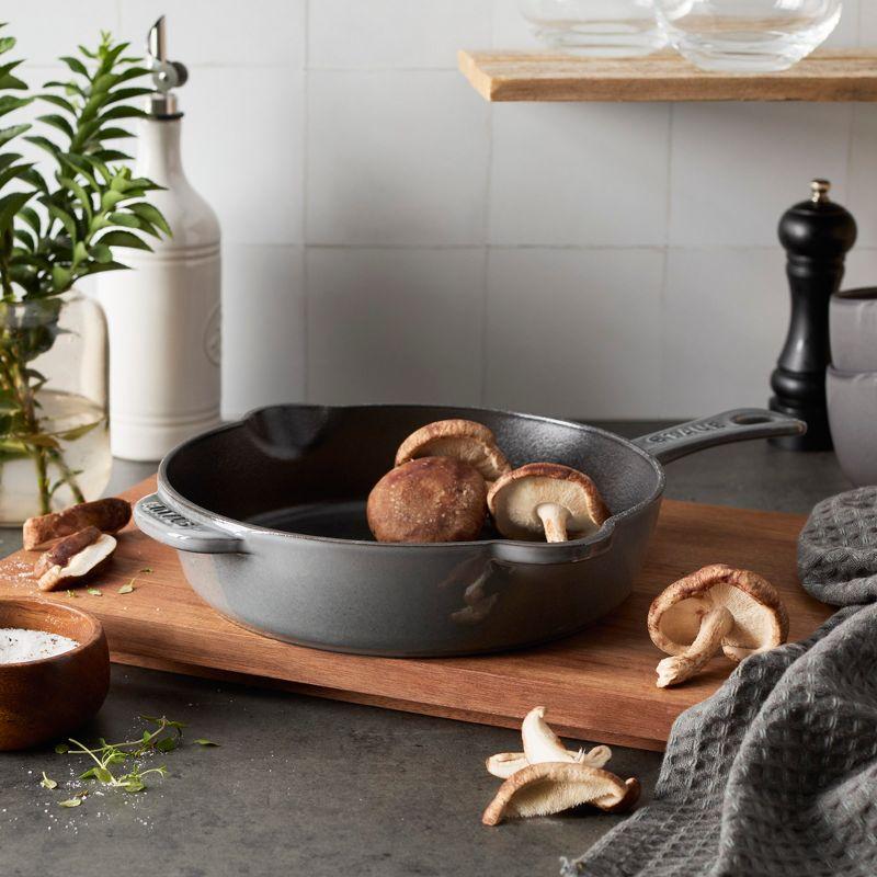 Staub Staub Cast Iron Traditional Skillet
