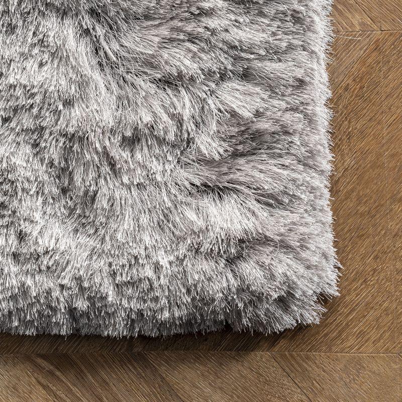 Silver 4' x 6' Handmade Tufted Shag Rug