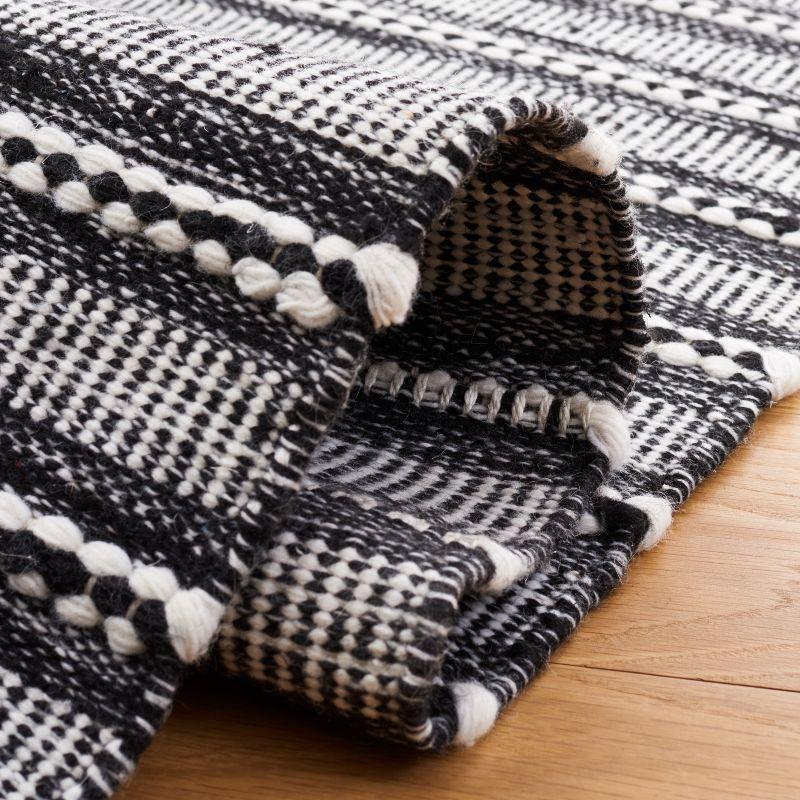 Safavieh Kilim Hand Woven Performance Striped Rug