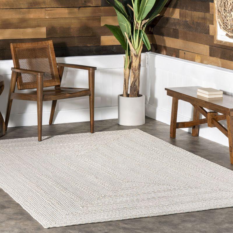 Ivory Braided Oval Indoor/Outdoor Easy Care Rug, 6' x 9'