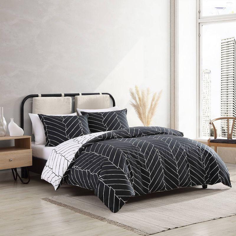 Reversible King Duvet Cover Set in Black and White Herringbone