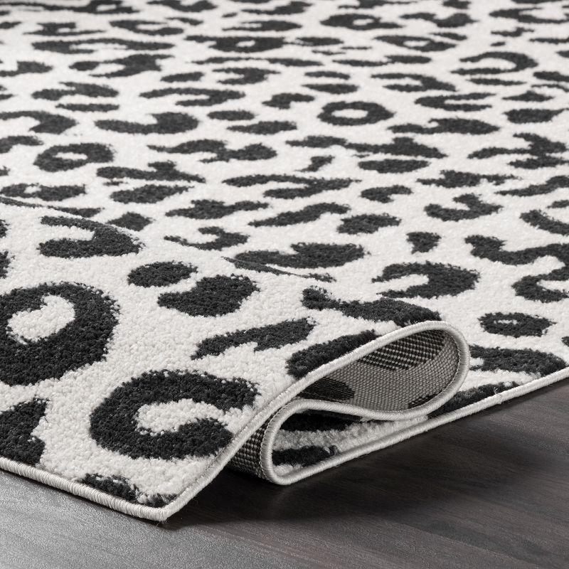 Nuloom Leopard Animal 8x10 Indoor Area Rug for Living Room Bedroom Dining Room Kitchen, Dark Grey/Ivory
