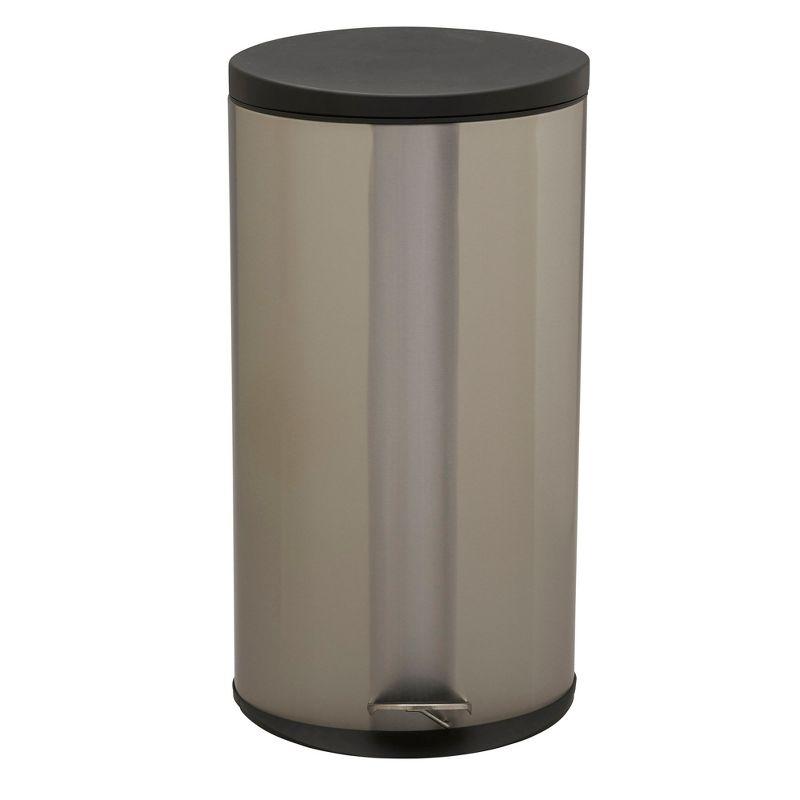 Savannah Step Trash Can, 30 Liter / 8 Gallon, Removable Plastic Liner, Soft Closure, Silver