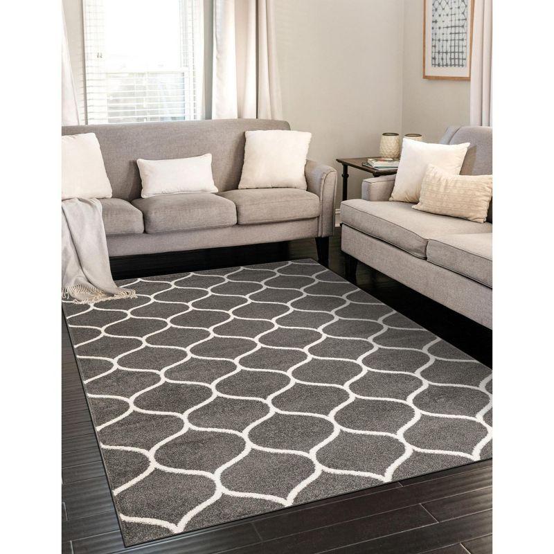 Lattice Frieze Dark Gray 8' x 11' Easy-Care Area Rug