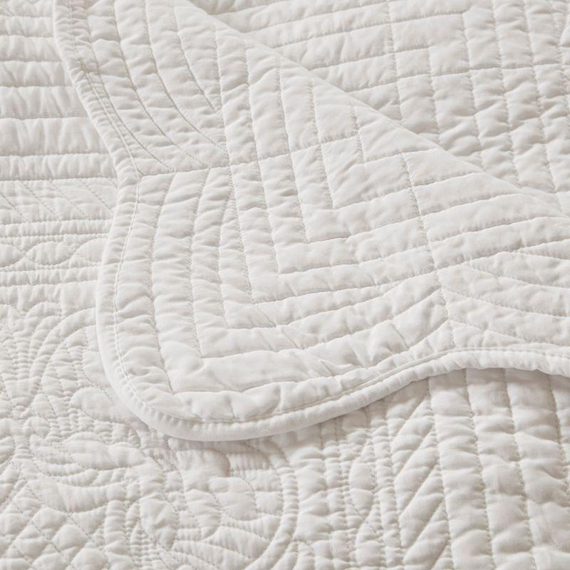 Journey Oversized Quilted Throw with Scalloped Edges