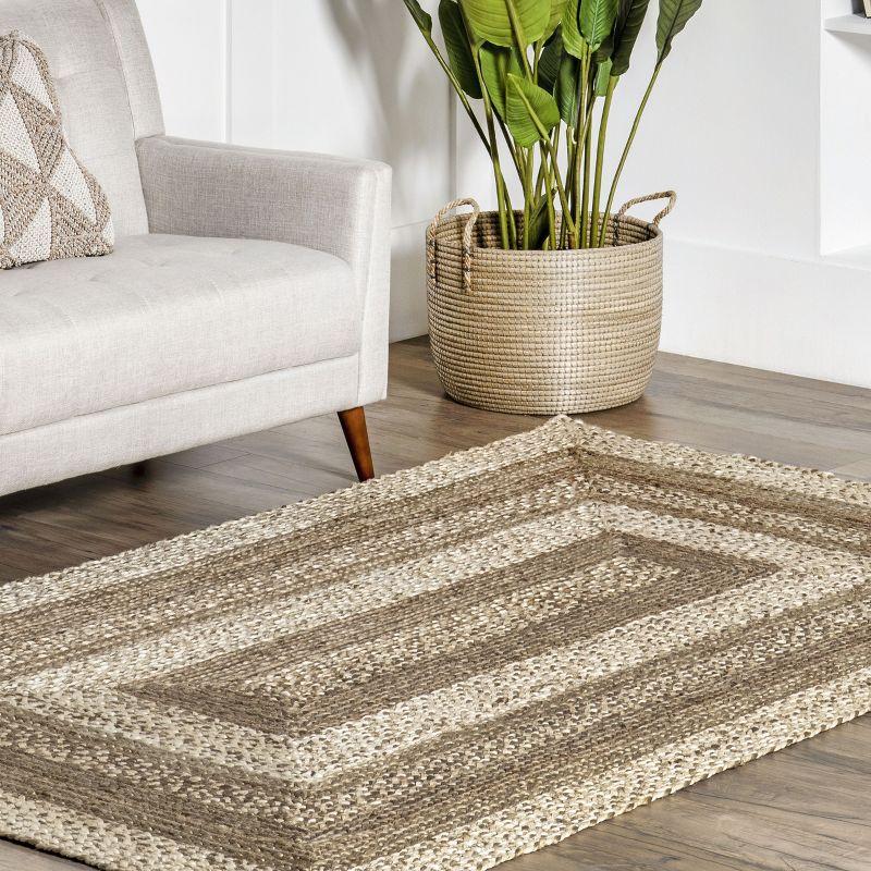Nuloom Charlene Braided Border Jute Indoor Area Rug 8x10 in Natural