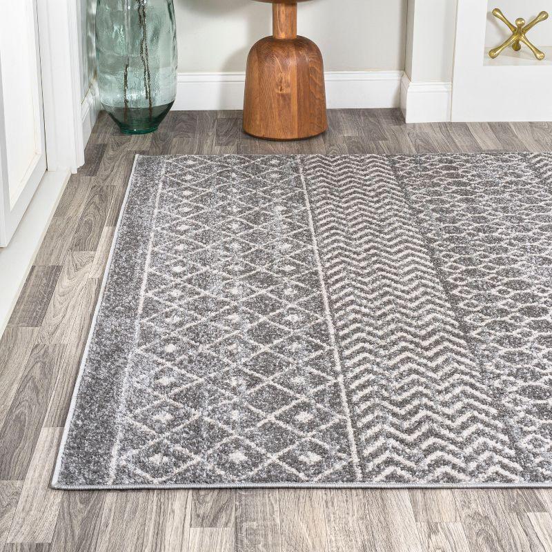 3' x 5' Arta Moroccan Modern Geometric Rug Area Rug, Gray/Cream - JONATHAN Y