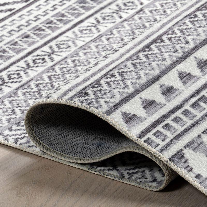 Nuloom Kira Pet Friendly Machine Washable Geometric Area Rug, 2' x 3', Grey