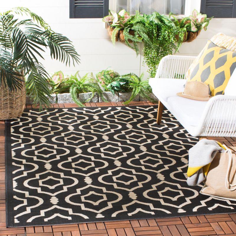 Courtyard CY6926 Power Loomed Indoor and Outdoor Area Rug - Black/Beige - 5'3"x7'7" - Safavieh