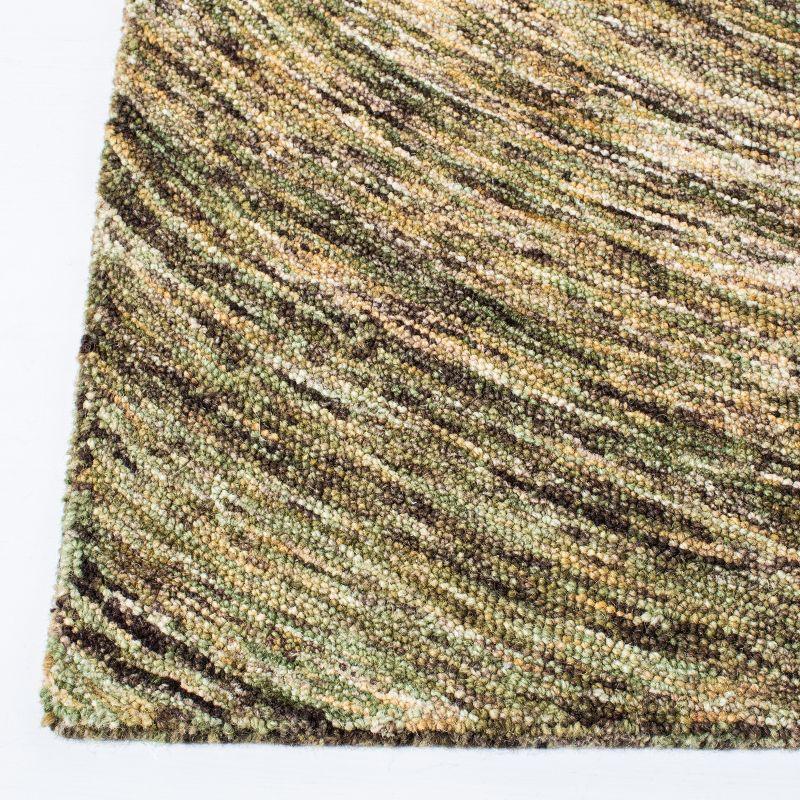 Ikat IKT633 Hand Tufted Area Rug - Green - 4'x6' - Safavieh
