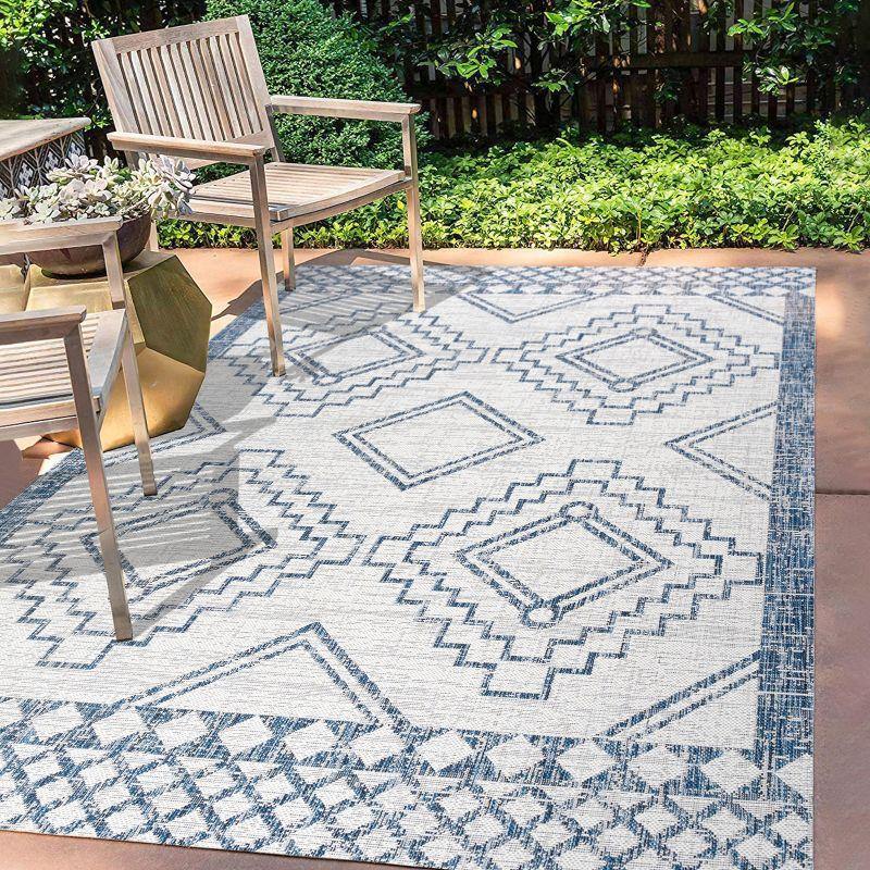 Marokko Diamond  Medallion Indoor/Outdoor Area Rug - JONATHAN Y