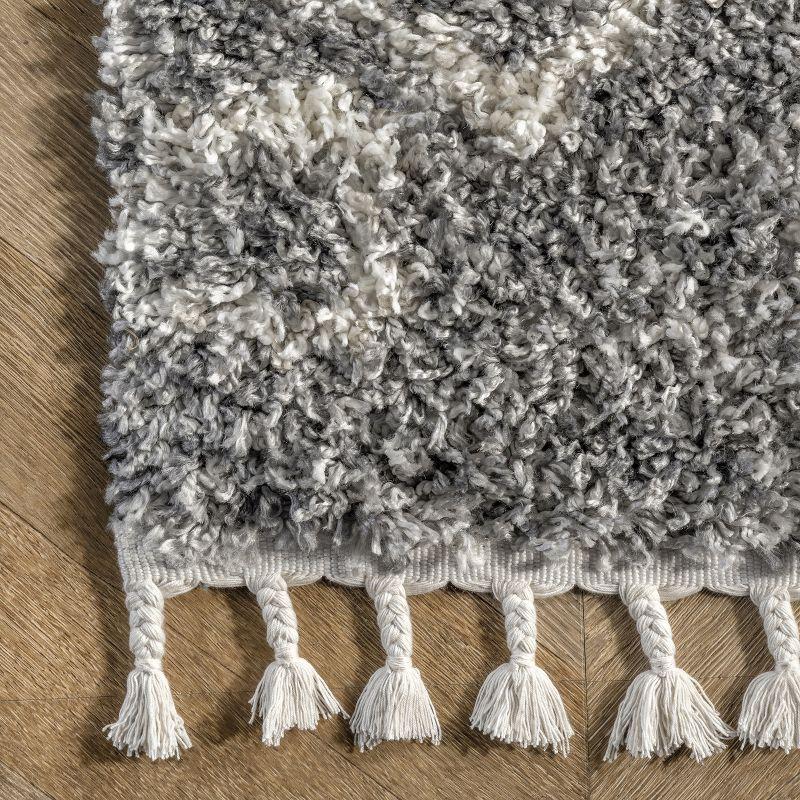 Nuloom Kristi Moroccan 3x5 Accent Shag Indoor Area Rug for Living Room Bedroom Dining Room Nursery Entryway, Grey/Ivory