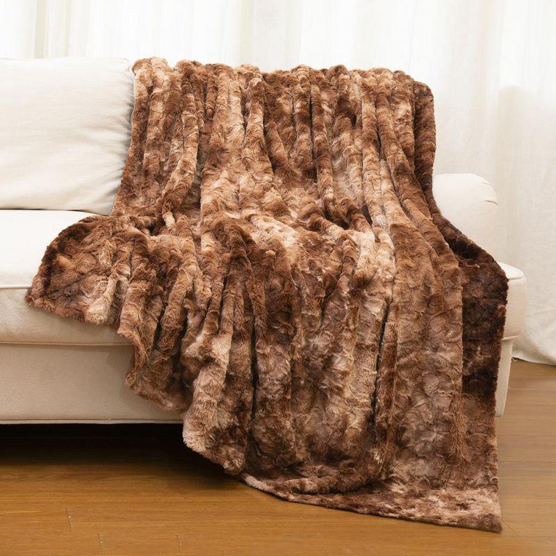 Brown Faux Fur Machine Washable Pet Blanket