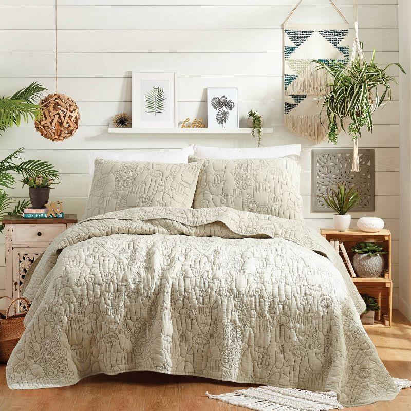 Jungalow Hamsa 3-Piece Embroidered Quilt Set