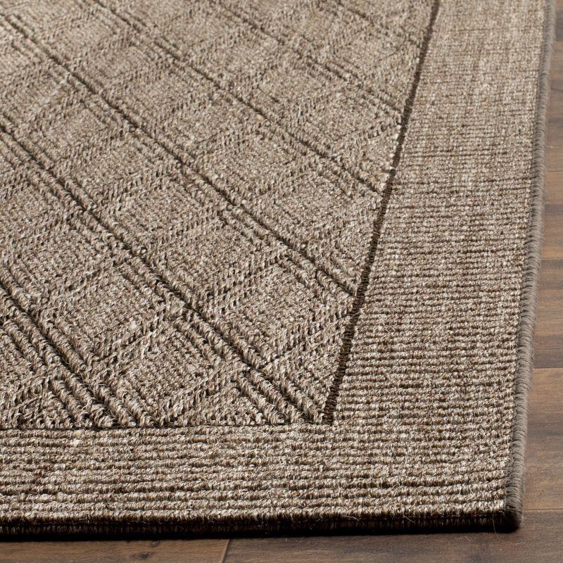 Silver Geometric Sisal 4' x 6' Area Rug