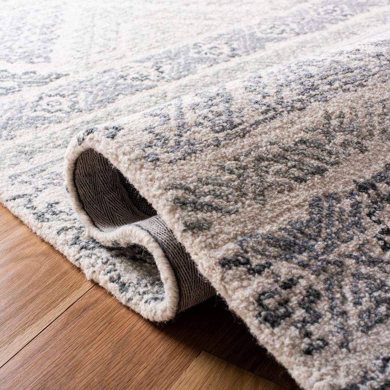 Micro-Loop MLP206 Hand Tufted Indoor Area Rug - Ivory/Grey - 5'x8' - Safavieh