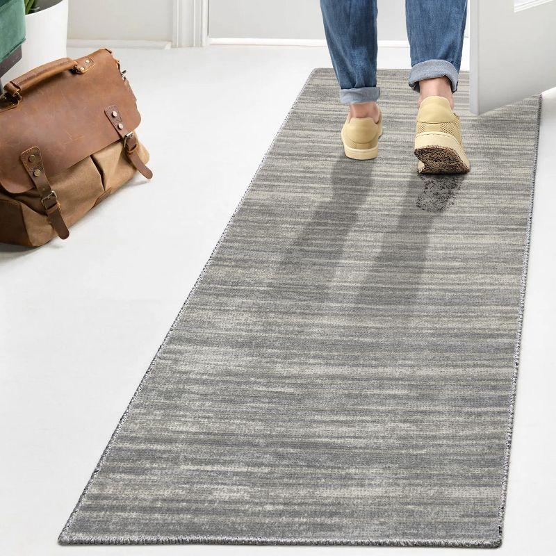 JONATHAN Y Fawning Two-Tone Striped Classic Low-Pile Machine-Washable Area Rug