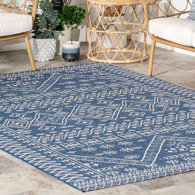 Nuloom Kandace Bohemian Indoor and Outdoor Area Rug