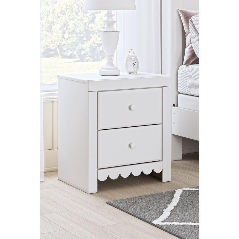 Mollviney Nightstand