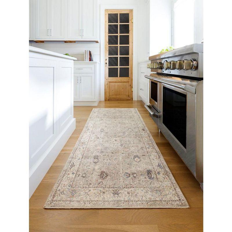 Handmade Gray Synthetic Rectangular Stain-Resistant Rug 5'3" x 7'