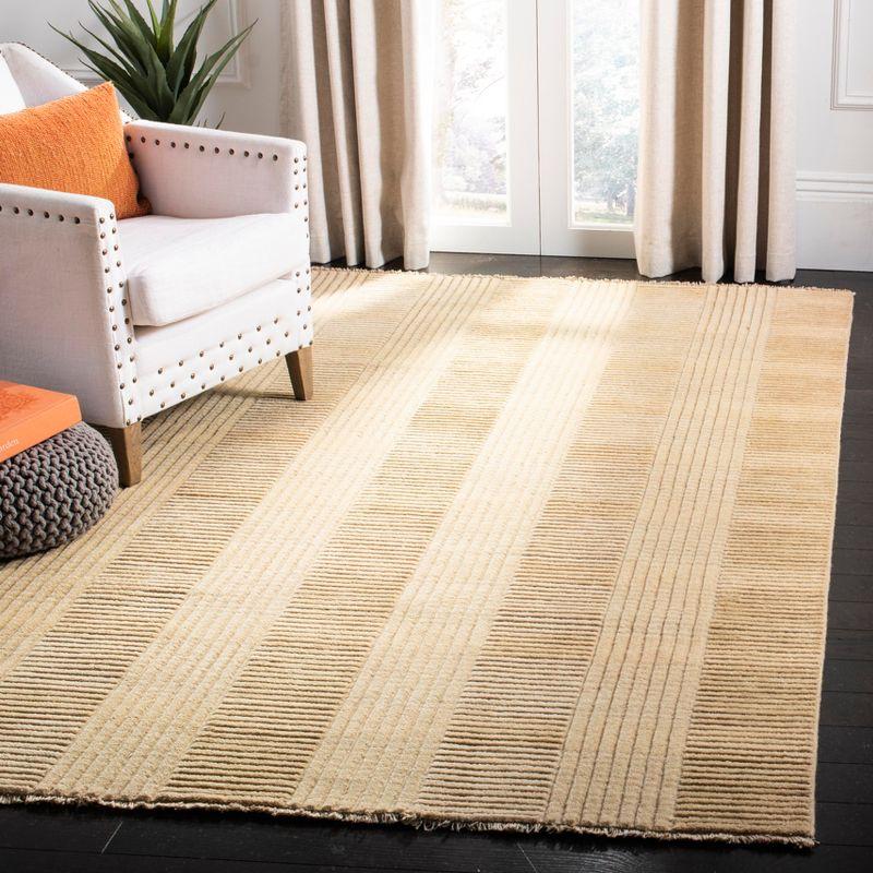 Tibetan TIB332 Hand Loomed Area Rug  - Safavieh