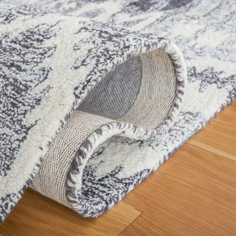Ikat IKT653 Hand Tufted Area Rug - Ivory/Black - 3'x5' - Safavieh.