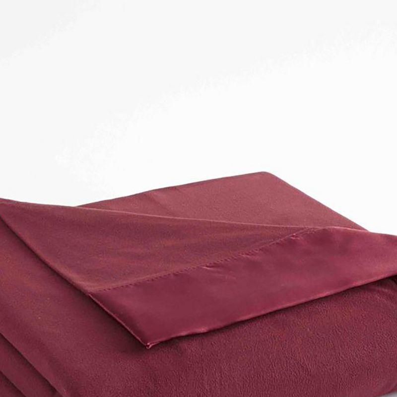 Luxurious King-Sized Wine Red Fleece Knitted Sheet Blanket