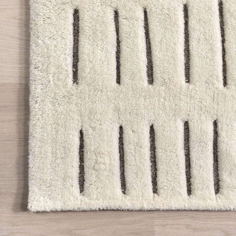 Nuloom Nalini Geometric 4x6 Wool Indoor Area Rug for Living Room Bedroom Dining Room Kitchen, Off White/Grey