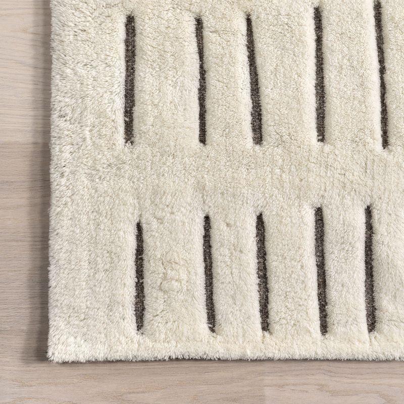 Nuloom Nalini Modern Striped High-Low Wool Indoor Area Rug